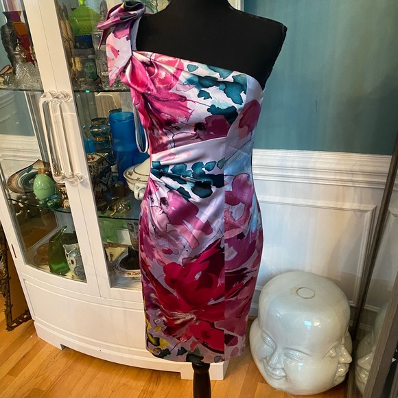 Kay Unger silk dress size 6 lined excellent condition - Picture 2 of 8